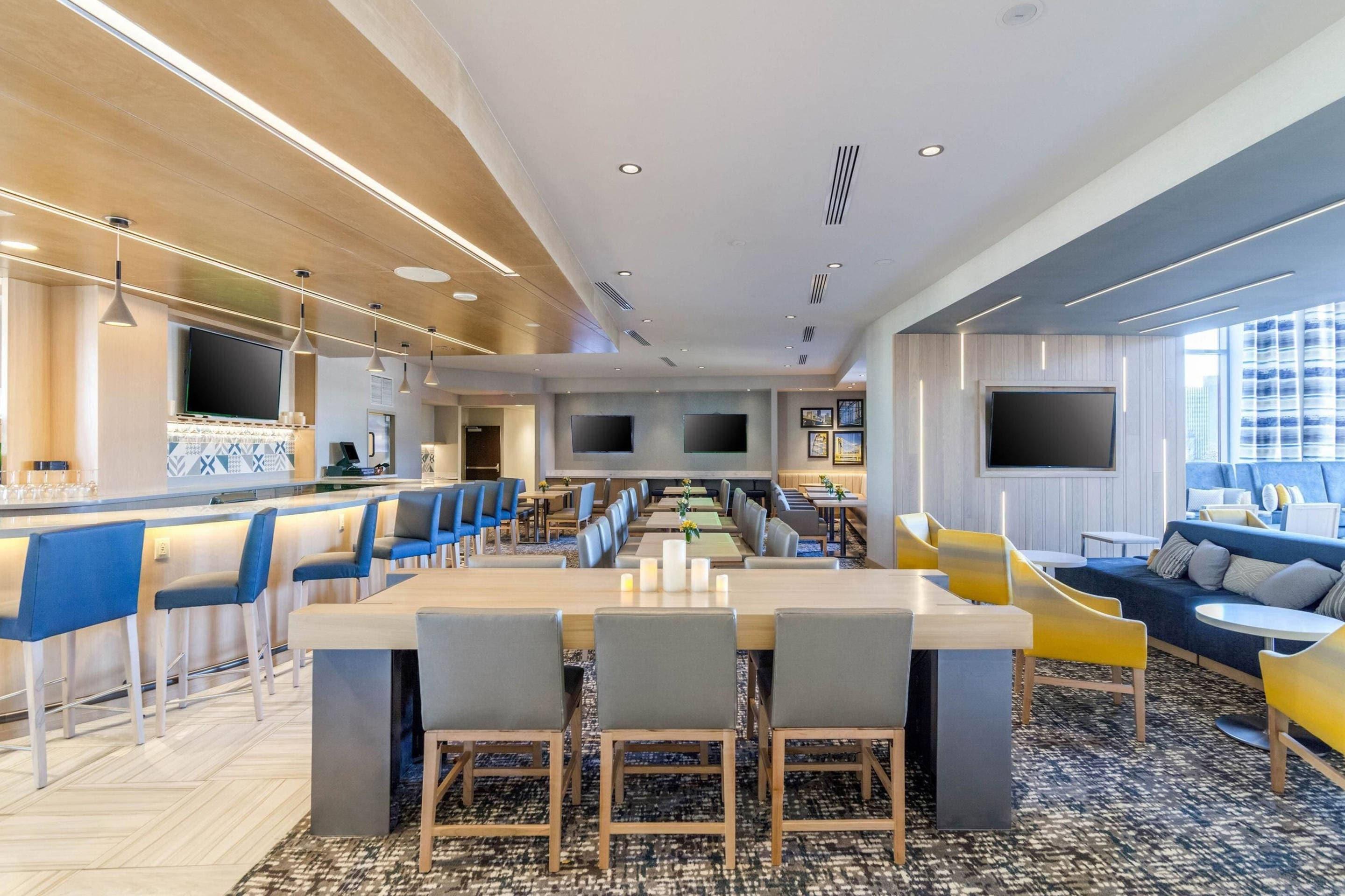 Dining room | Cambria Hotel Pittsburgh - Downtown