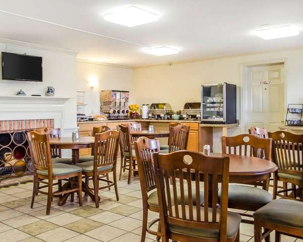 Amenities - Clarion Inn Historic Strasburg