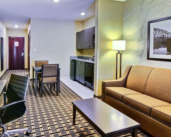 Suite - Comfort Suites Uniontown