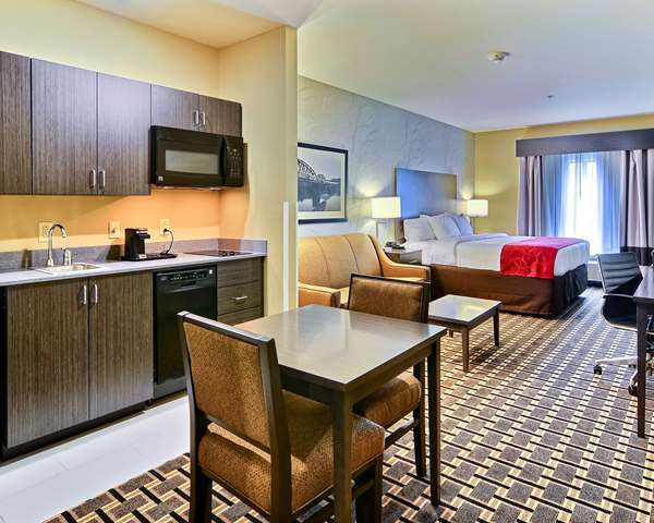 Suite - Comfort Suites Uniontown