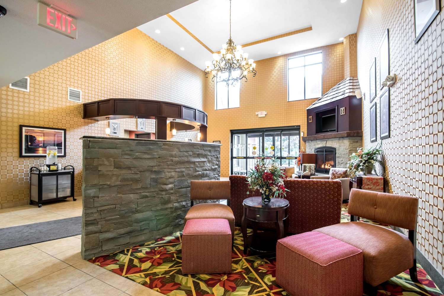 Comfort Inn & Suites Tunkhannock, PA See Discounts