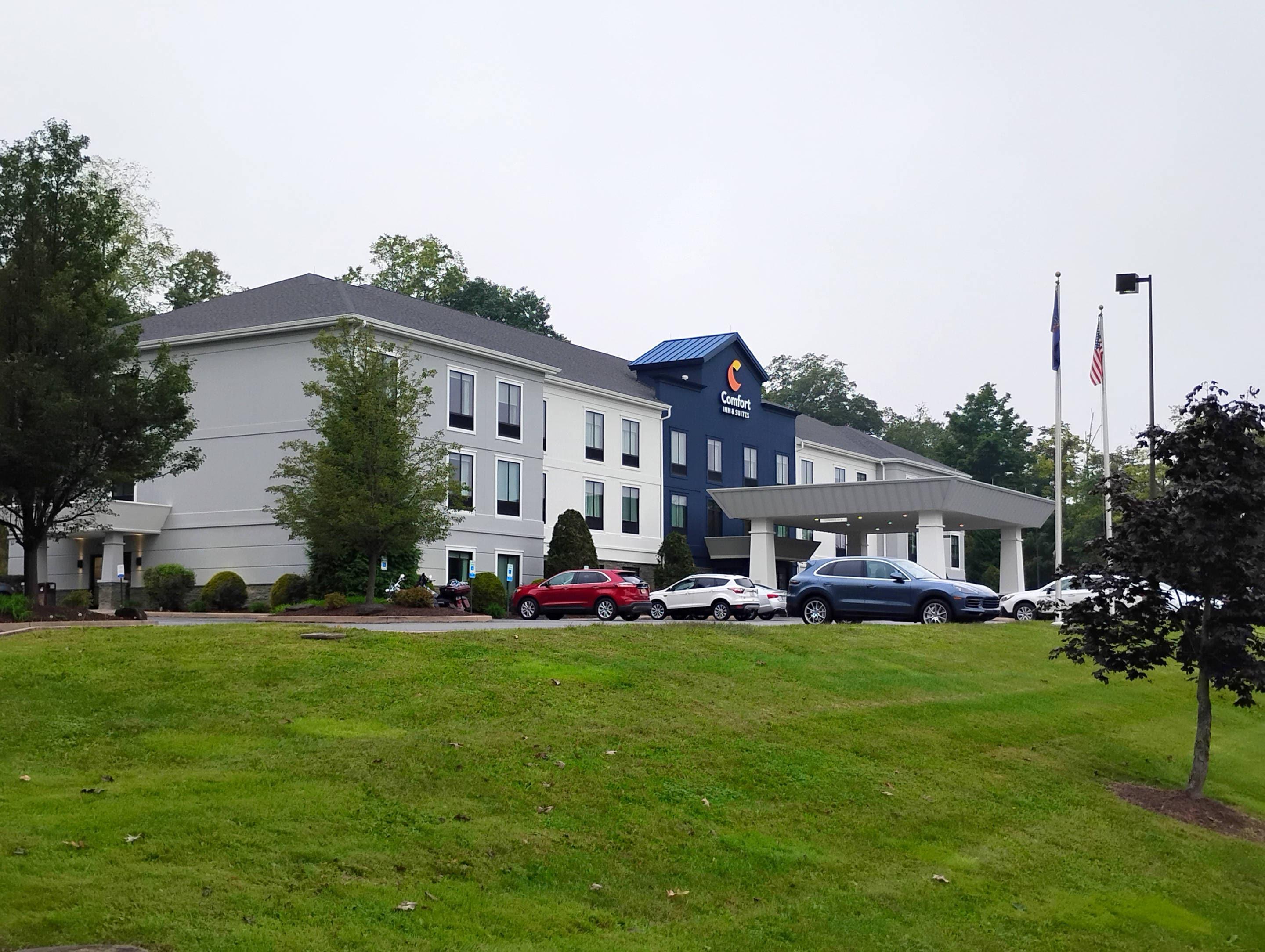 Hotel exterior | Comfort Inn & Suites Tunkhannock