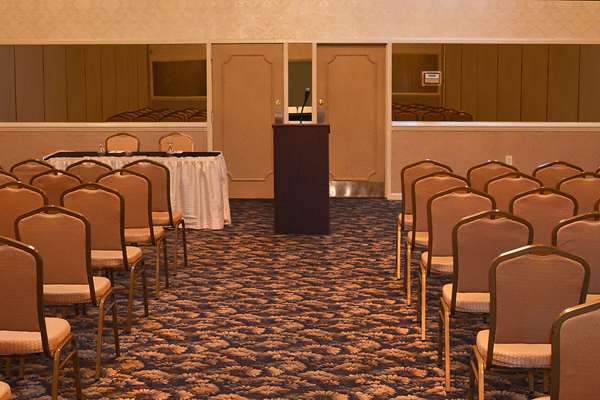  - Clarion Hotel Conference Center Essington - I-95, Exit 9
