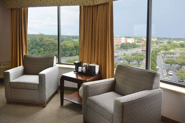Suite - Clarion Hotel Conference Center Essington - I-95, Exit 9
