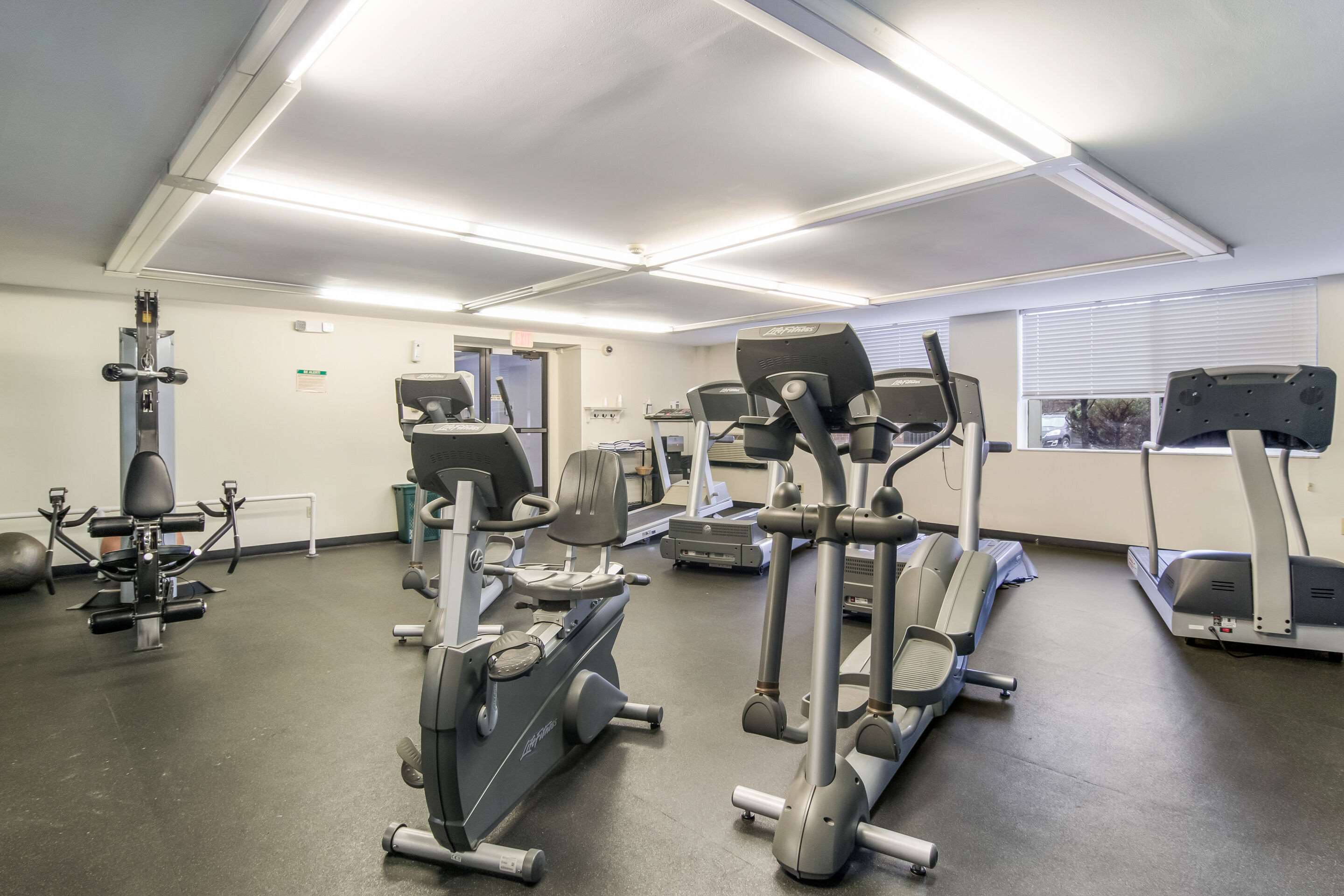 Fitness center | Comfort Inn & Suites