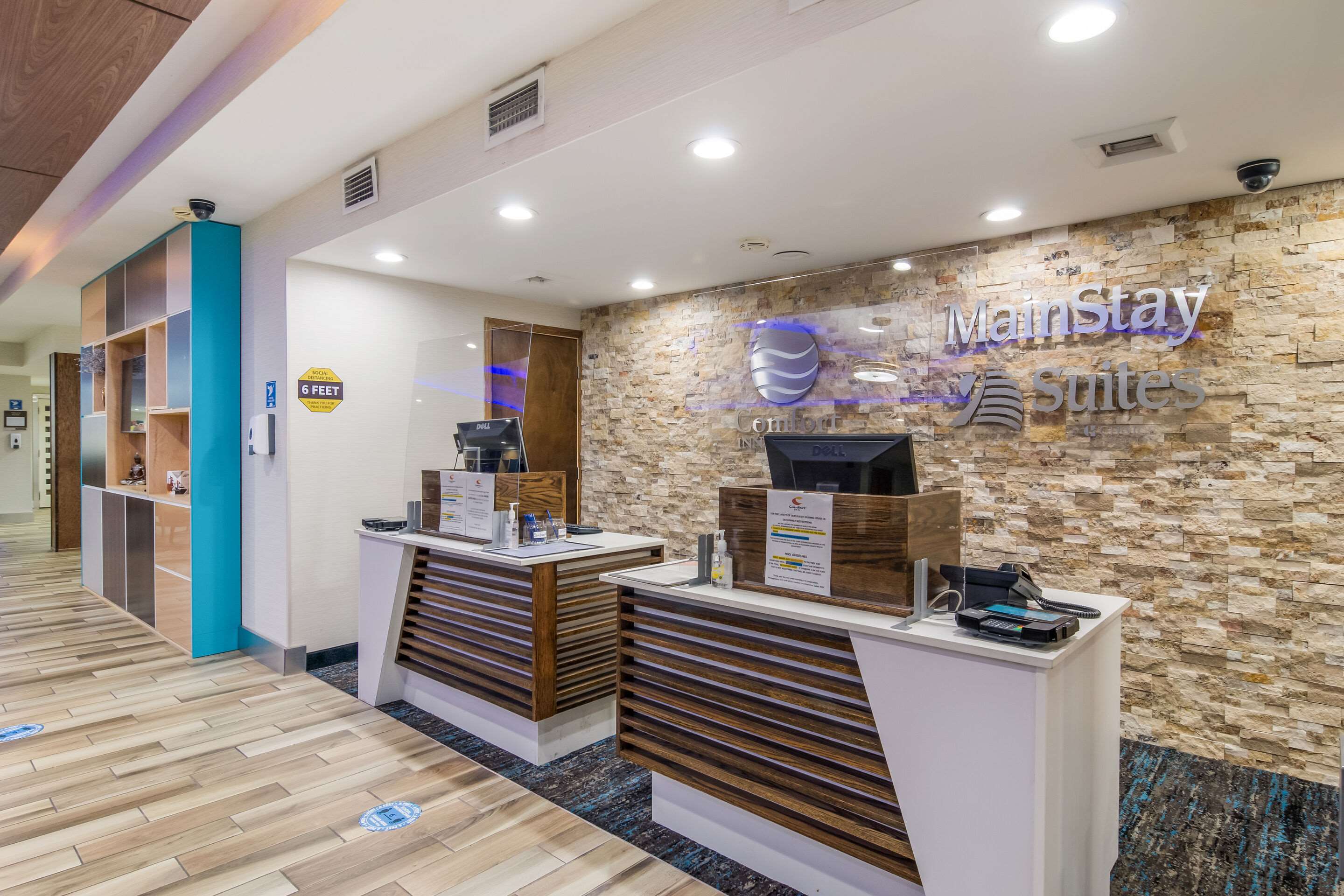 Front desk with friendly staff | Comfort Inn & Suites