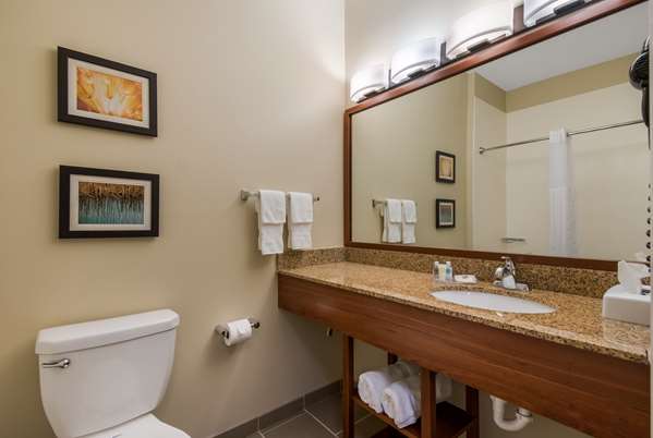  - Comfort Inn & Suites Barnesville