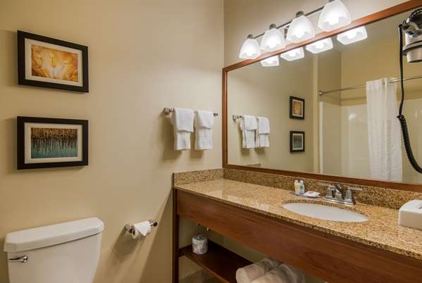  - Comfort Inn & Suites Barnesville