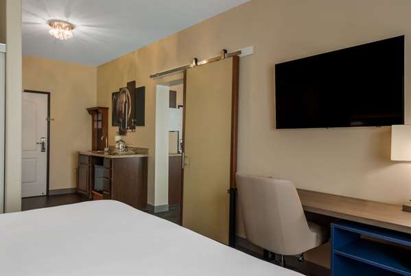 Suite - Comfort Inn & Suites Barnesville