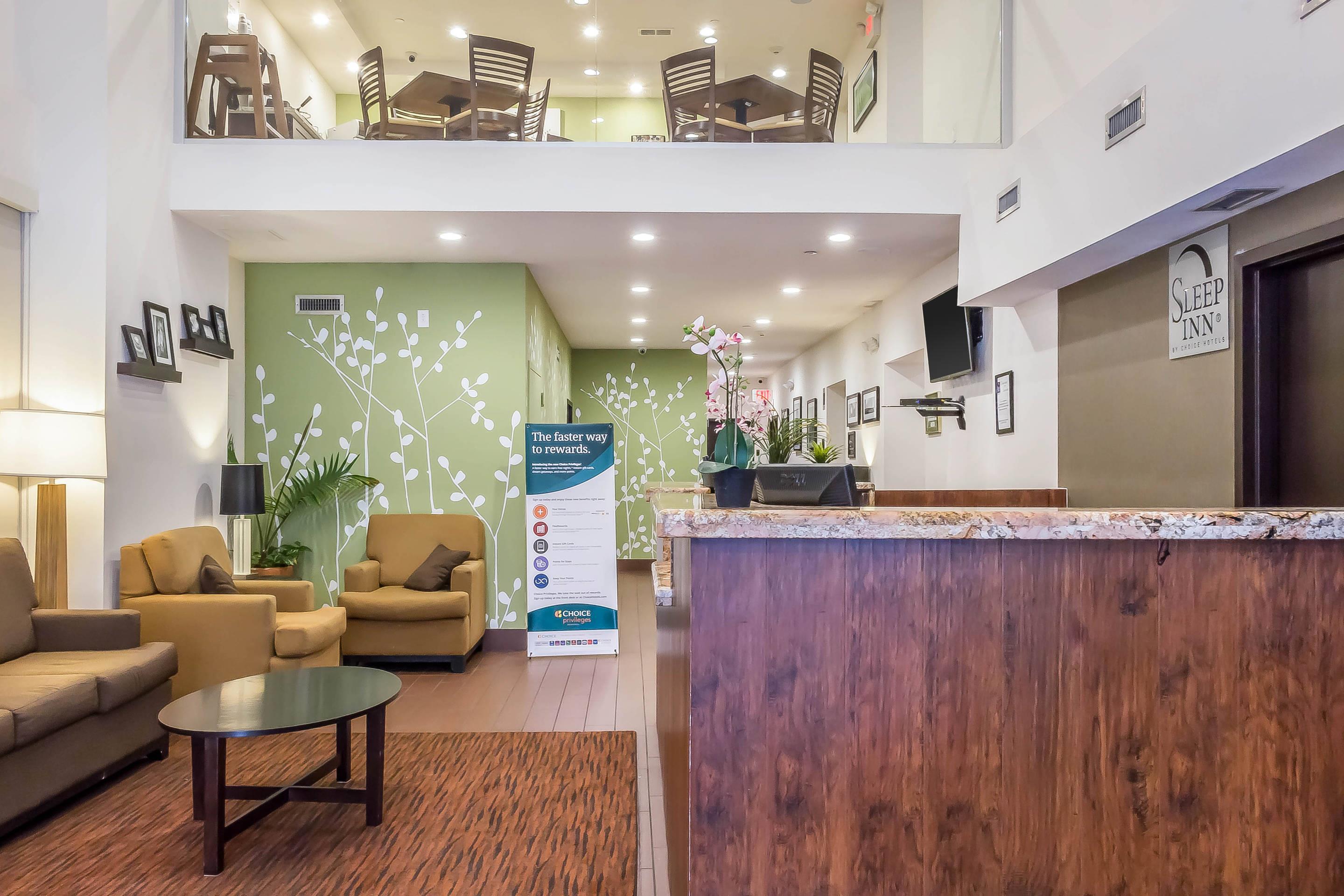 Front desk with friendly staff | Sleep Inn Center City Philadelphia