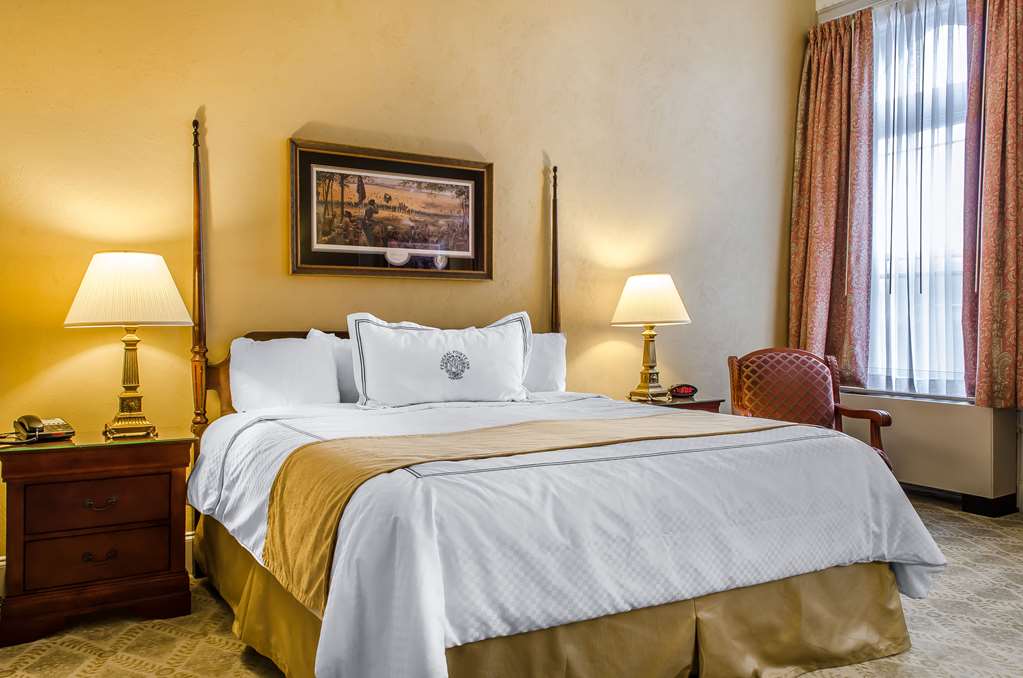 THE FEDERAL POINTE INN GETTYSBURG A-guestroom-Guest Room,On-Site.jpg