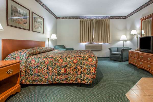  - Rodeway Inn Bedford - I-70 & I-76, Exit 146
