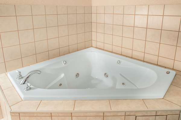  - Rodeway Inn Bedford - I-70 & I-76, Exit 146