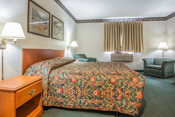  - Rodeway Inn Bedford - I-70 & I-76, Exit 146