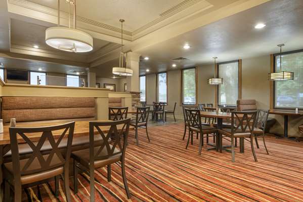 Restaurant - Best Western Plus Ramkota Hotel Sioux Falls - I-29, Exit 81