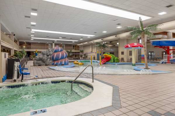Pool - Best Western Plus Ramkota Hotel Sioux Falls - I-29, Exit 81