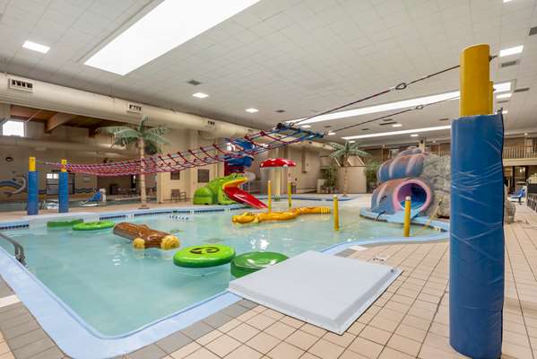 Pool - Best Western Plus Ramkota Hotel Sioux Falls - I-29, Exit 81