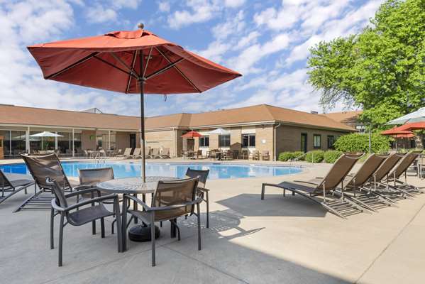 Pool - Best Western Plus Ramkota Hotel Sioux Falls - I-29, Exit 81