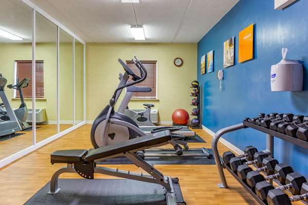 Fitness/ Exercise Room - Comfort Inn Rockvale Outlets Lancaster