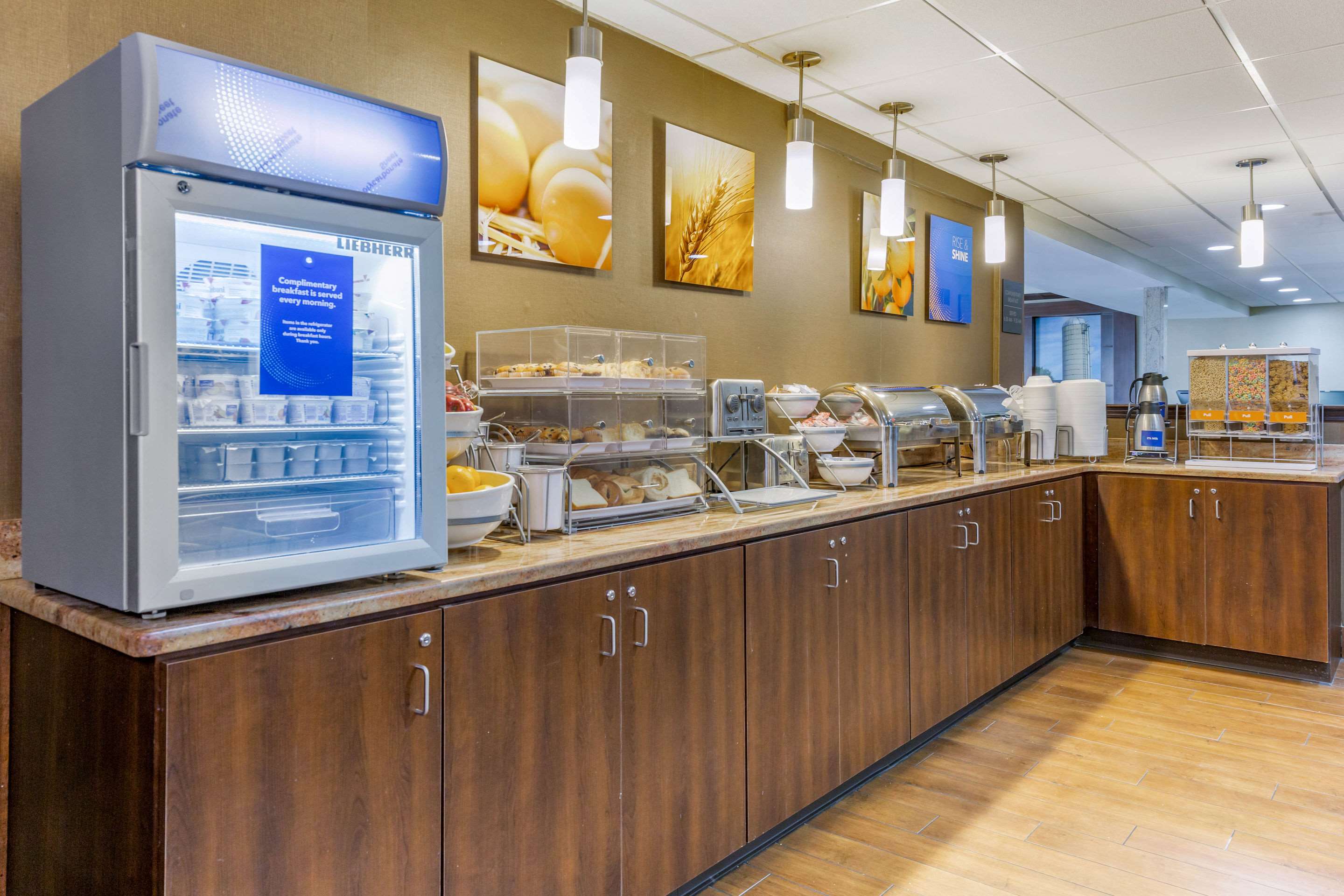 Breakfast counter