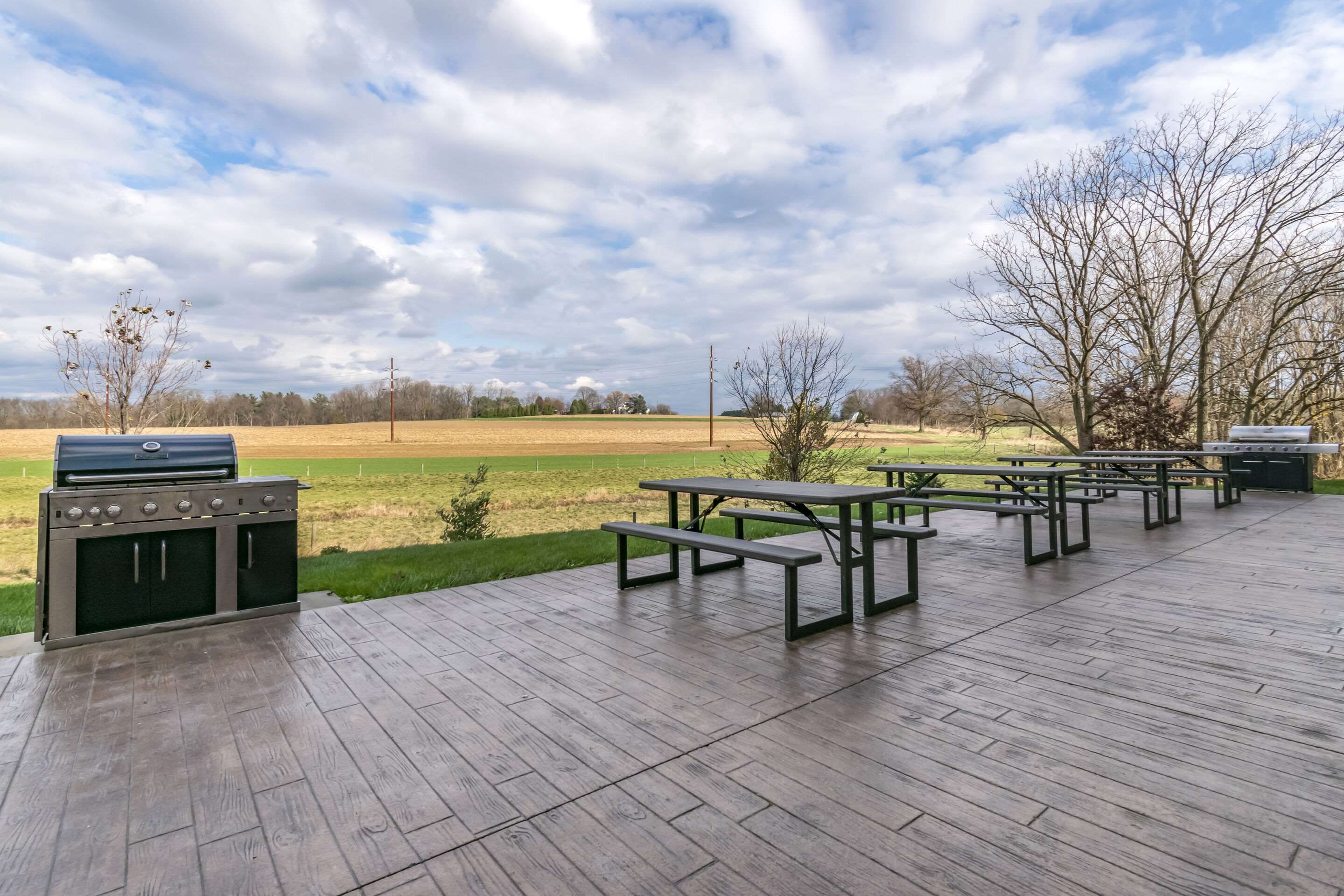 Barbecue area | Comfort Suites Manheim - Lancaster