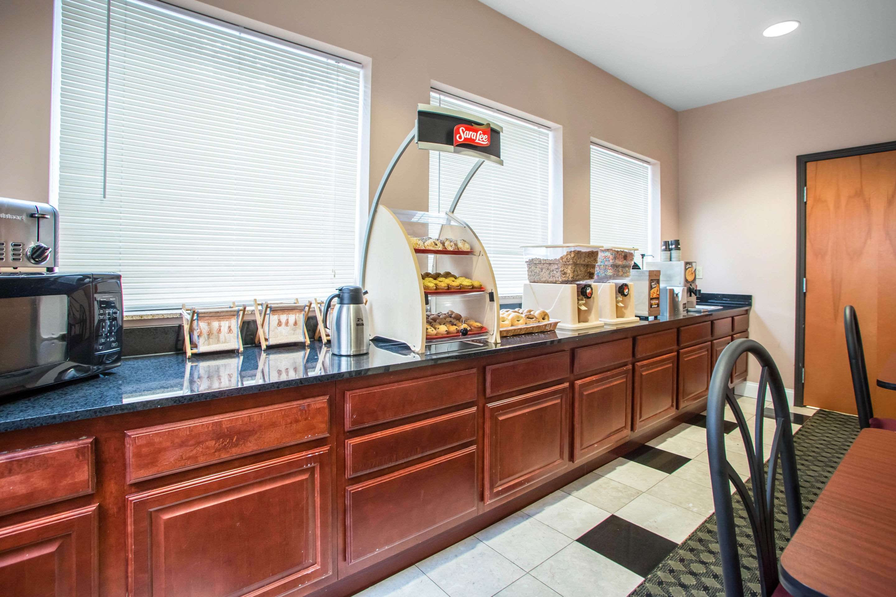 Assorted breakfast items | Econo Lodge Harrisburg - Hershey