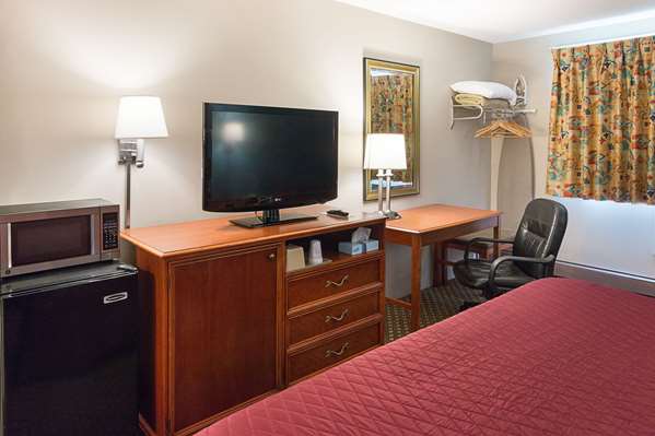  - Rodeway Inn Milford