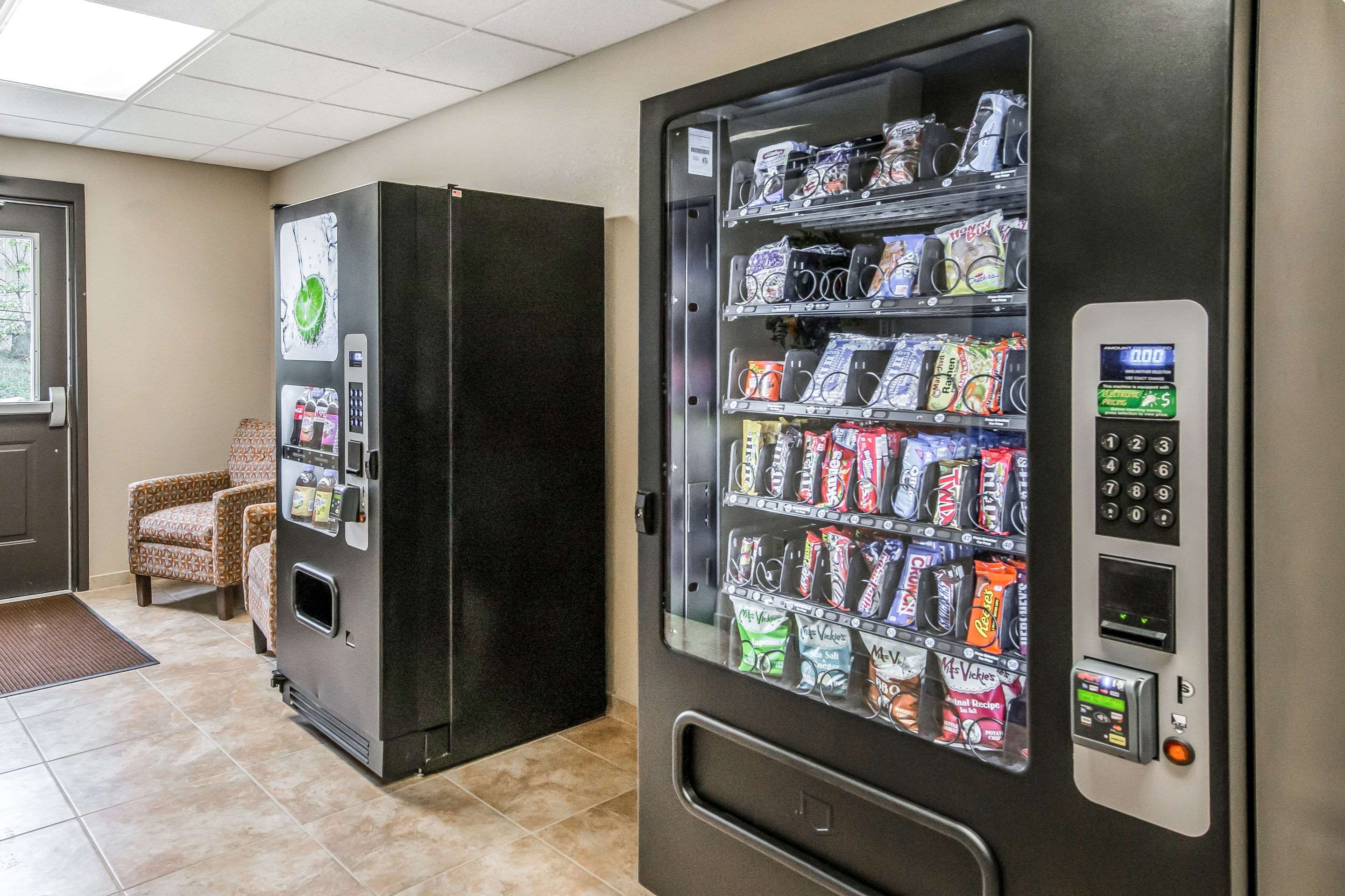 Hotel vending area | Suburban Studios
