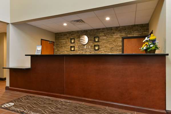  - Comfort Inn & Suites Manheim - I-76, Exit 266