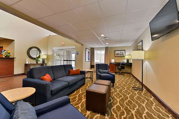  - Comfort Inn & Suites Manheim - I-76, Exit 266