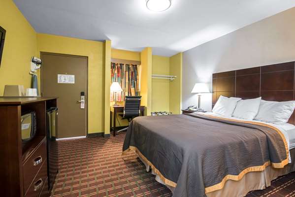  - Rodeway Inn Towanda