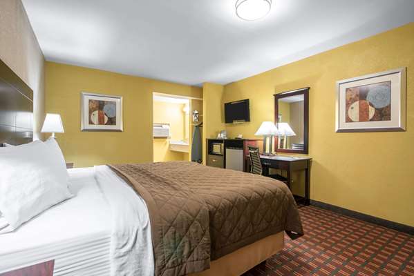  - Rodeway Inn Towanda