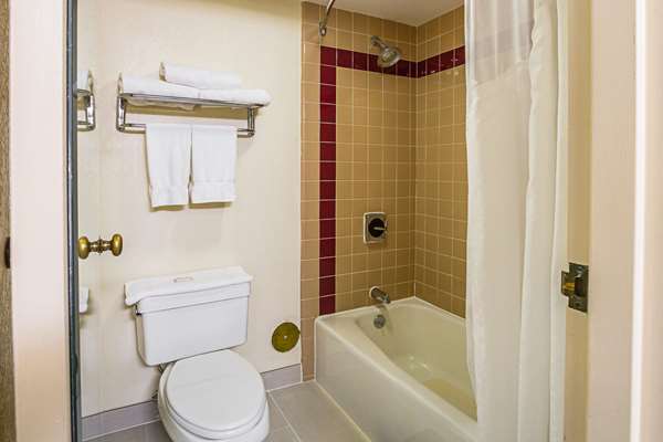  - Quality Inn & Suites Altoona