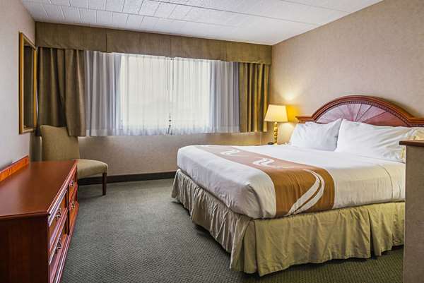 Suite - Quality Inn & Suites Altoona