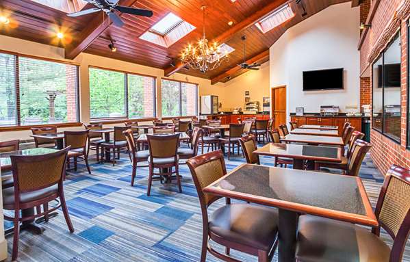 Amenities - Quality Inn & Suites Altoona