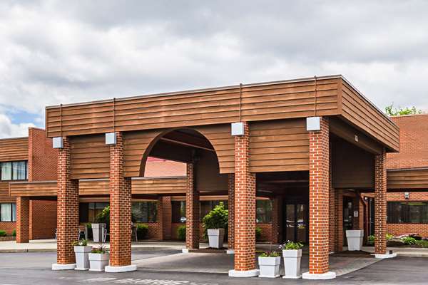 Exterior view - Quality Inn & Suites Altoona
