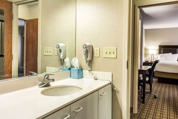  - Clarion Inn Cranberry Township - I-79, Exit 78