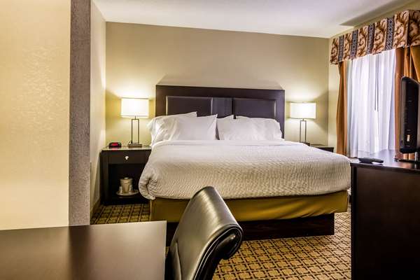  - Clarion Inn Cranberry Township - I-79, Exit 78