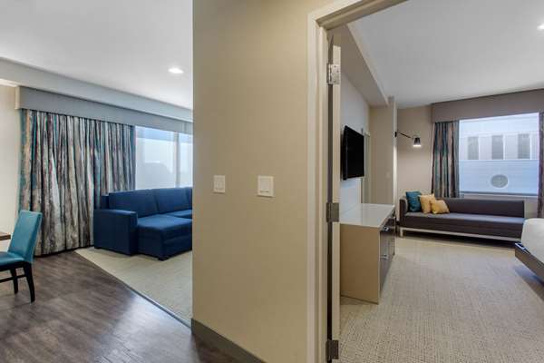 Suite - Cambria Hotel Downtown Center City Philadelphia