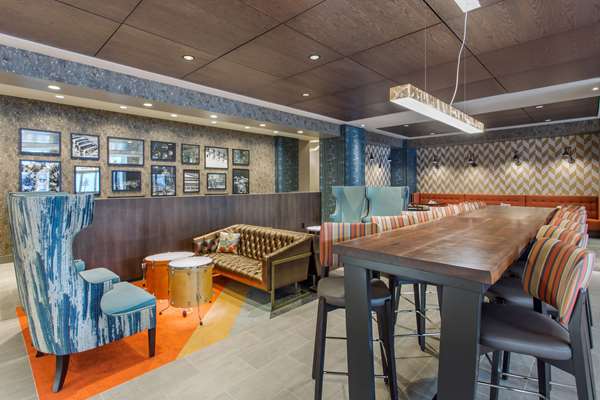 Restaurant - Cambria Hotel Downtown Center City Philadelphia