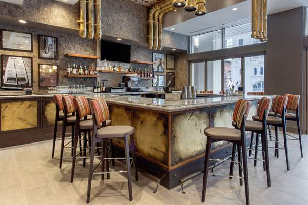 Bar - Cambria Hotel Downtown Center City Philadelphia