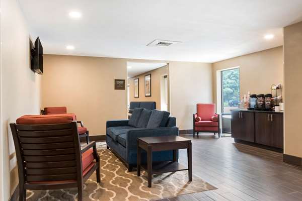  - Comfort Inn Scotland - I-81, Exit 20