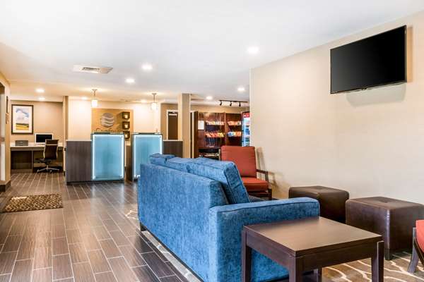  - Comfort Inn Scotland - I-81, Exit 20