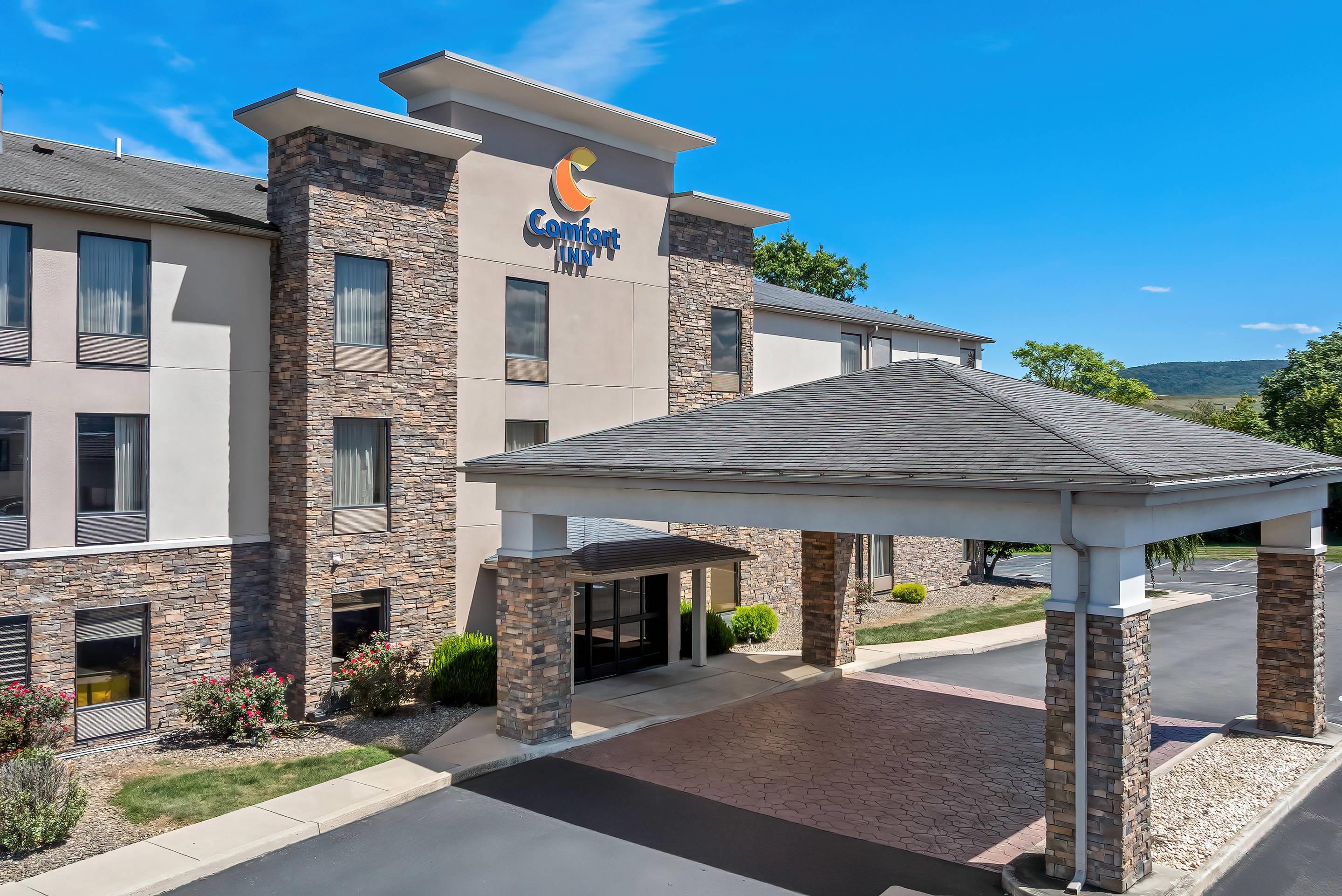 Hotel exterior | Comfort Inn