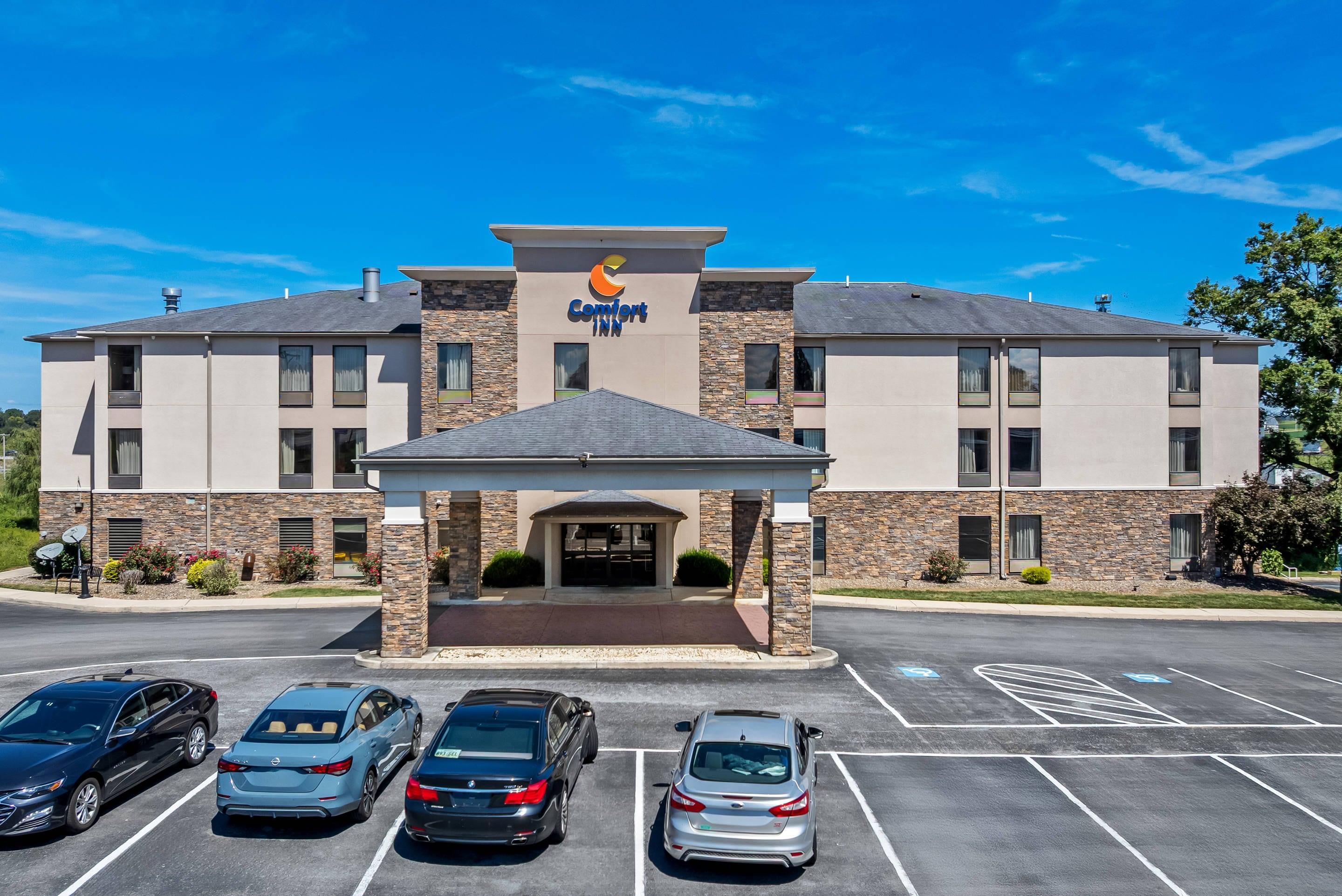 Hotel exterior | Comfort Inn
