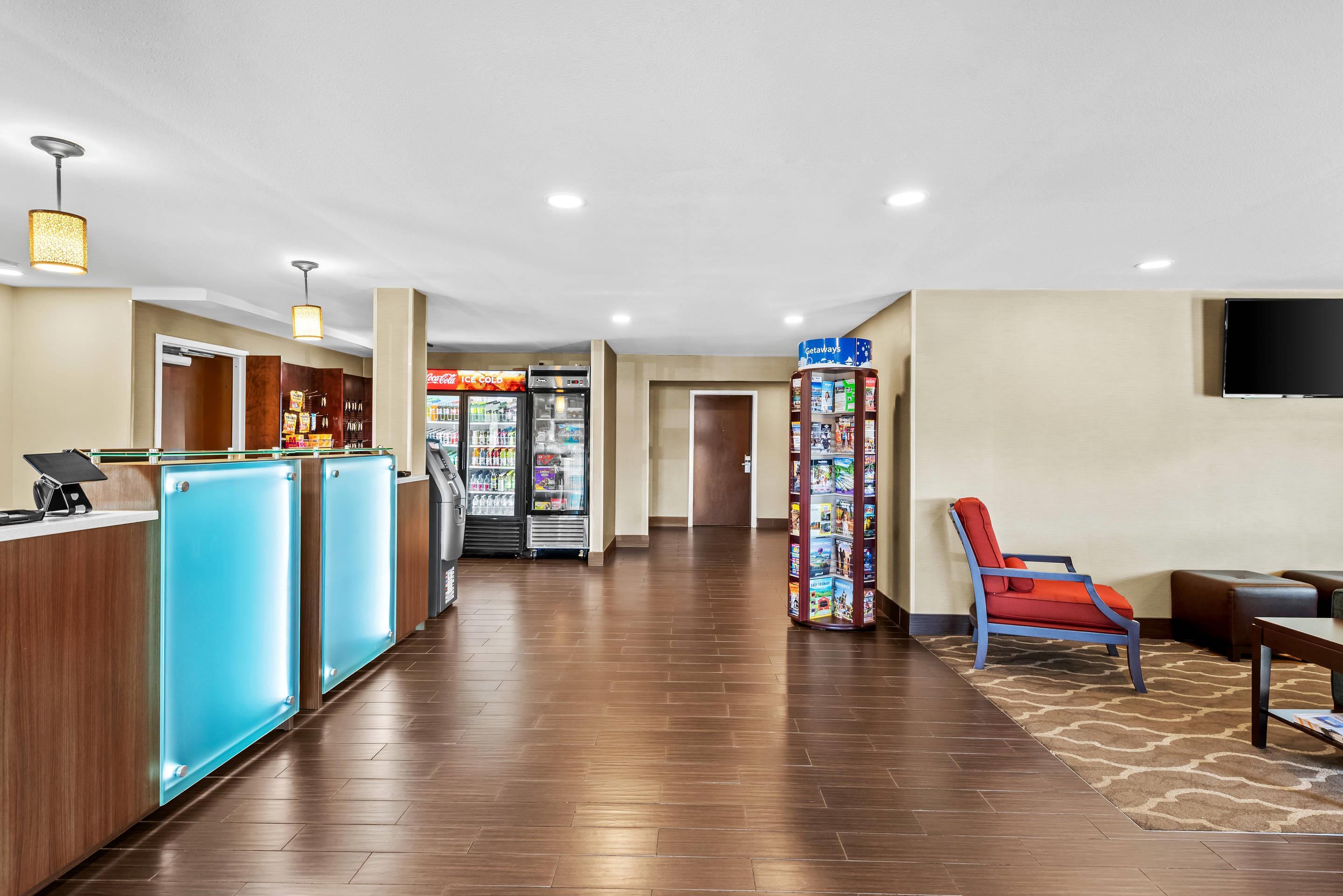 Hotel lobby | Comfort Inn