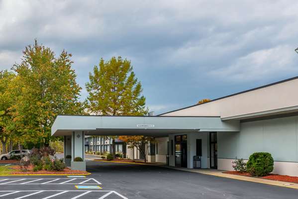 Exterior view - Clarion Inn Belle Vernon