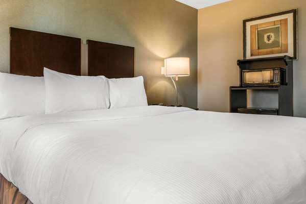  - Clarion Inn Belle Vernon