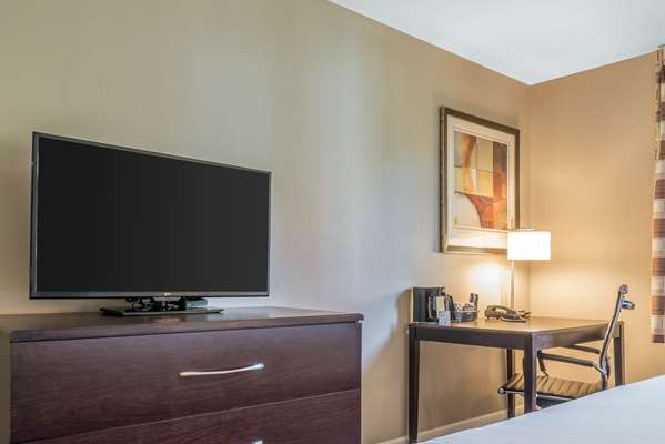  - Clarion Inn Belle Vernon