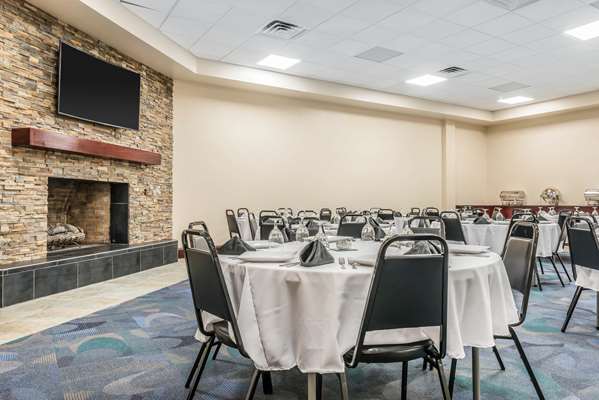  - Clarion Inn Belle Vernon